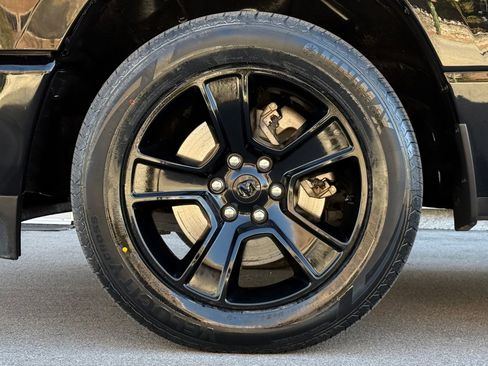 Used 2021 RAM 1500 Big Horn image 12