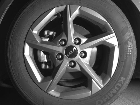 Used 2025 Kia K4 LXS image 12