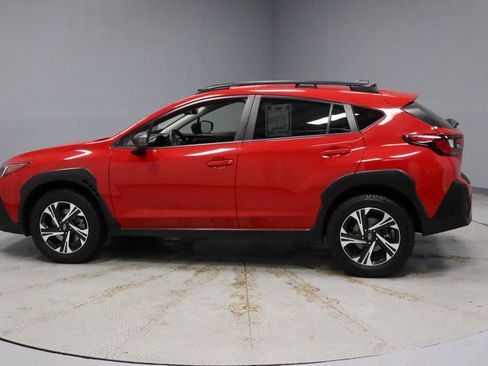 Used 2024 Subaru Crosstrek 2.0i Premium w/ Crosstrek Mirror Package AWD/4WD image 7