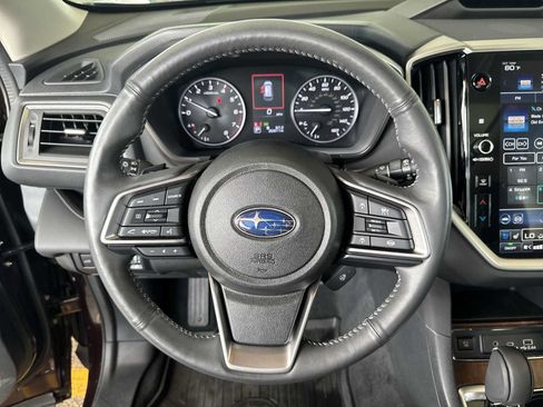 Used 2024 Subaru Ascent Touring AWD/4WD image 11