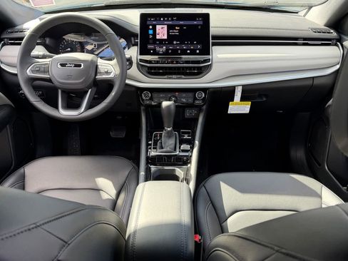New 2026 Jeep Compass Limited AWD/4WD image 17