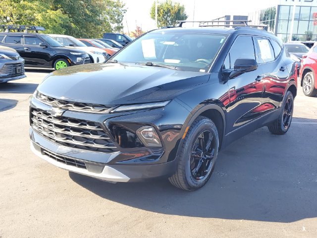Used 2023 Chevrolet Blazer LT w/ Convenience Package FWD image 2