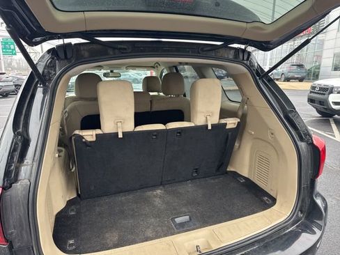 Certified 2017 Nissan Pathfinder SV w/ SV Cold Weather Package image 11