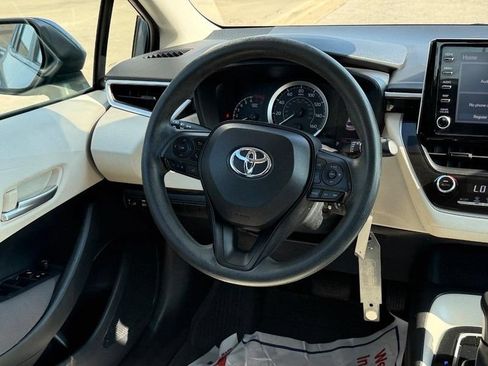 Used 2020 Toyota Corolla LE FWD image 14