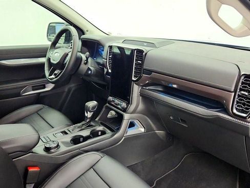 Used 2025 Ford Ranger Lariat w/ FX4 Off-Road Package AWD/4WD image 24
