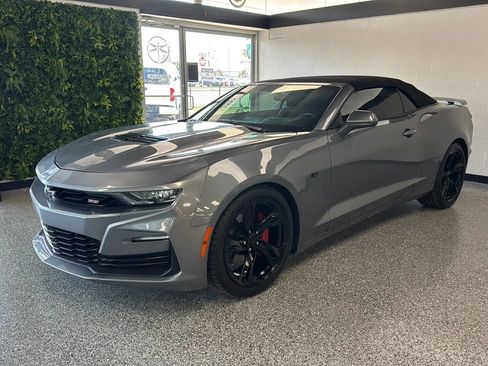 Used 2020 Chevrolet Camaro SS image 3