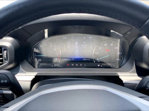 Certified 2024 Ford Explorer XLT RWD image 26