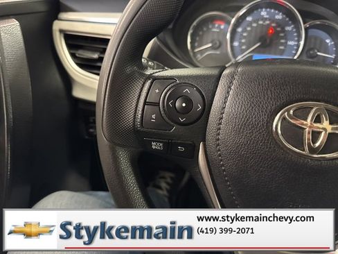 Used 2014 Toyota Corolla LE image 31