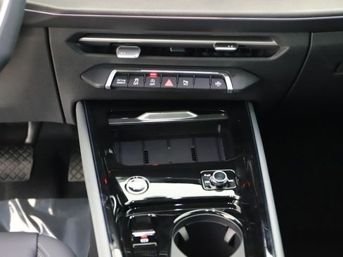 New 2026 Audi Q3 quattro 2.0T AWD/4WD image 20