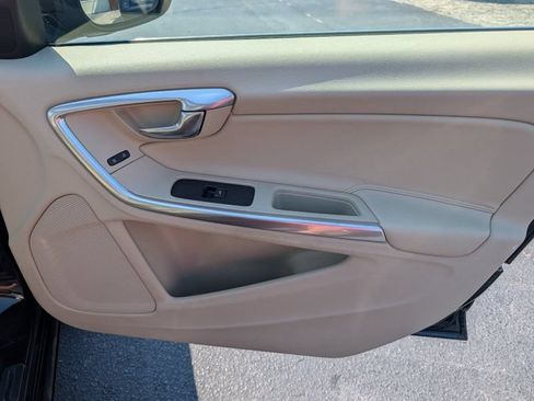 Used 2015 Volvo S60 T5 Premier FWD image 29