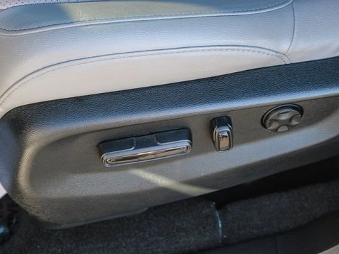 Certified 2022 Honda CR-V Touring image 22