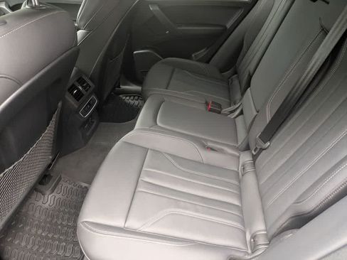 Used 2025 Audi Q5 2.0T Premium w/ Convenience Plus Package AWD/4WD image 20