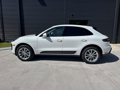 New 2026 Porsche Macan AWD/4WD image 2