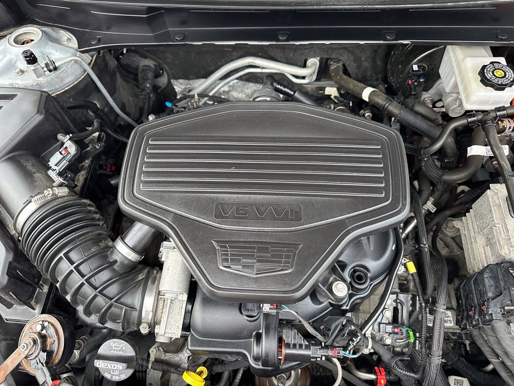 Used 2020 Cadillac XT5 Premium Luxury w/ LPO, Floor Liner Package FWD image 40