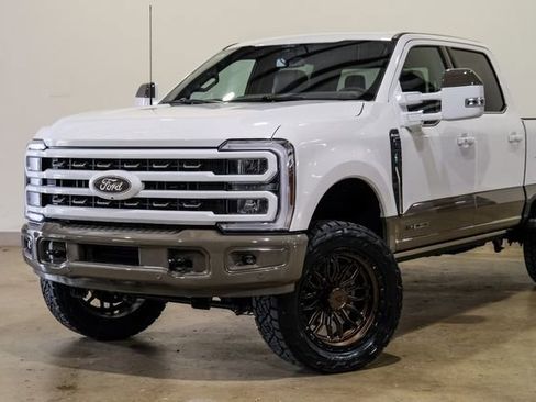 Used 2026 Ford F250 King Ranch w/ FX4 Off-Road Package image 17