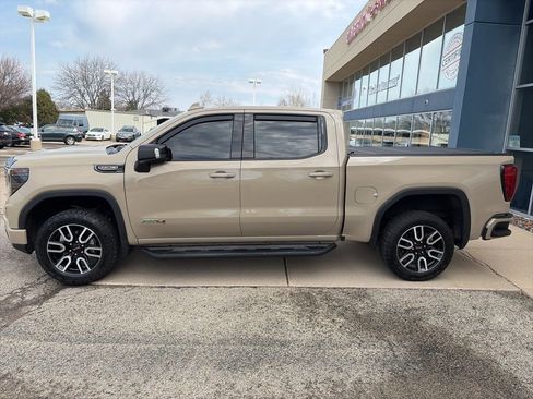 Used 2022 GMC Sierra 1500 AT4 w/ AT4 Premium Package image 5