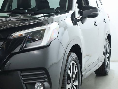 Certified 2022 Subaru Forester Limited image 4