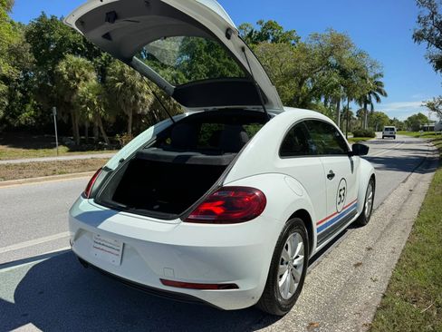 Used 2018 Volkswagen Beetle 2.0T S image 20