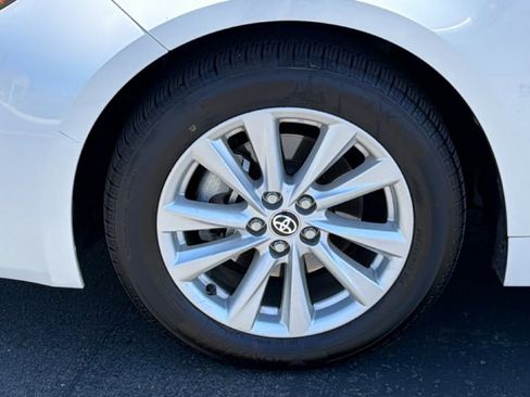 Certified 2023 Toyota Corolla SE FWD image 9