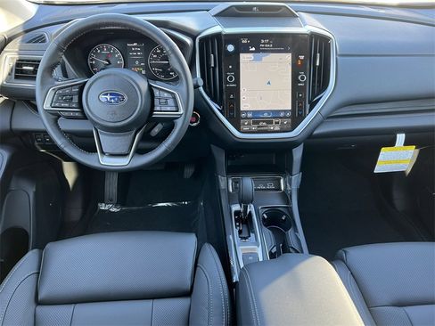 New 2025 Subaru Ascent Limited image 3