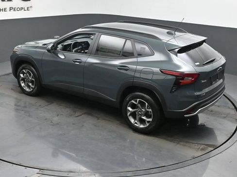 New 2026 Chevrolet Trax LT w/ LT Convenience Package FWD image 20