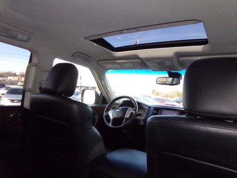 Used 2015 INFINITI QX80 4WD w/ Driver's Assistance Package image 22