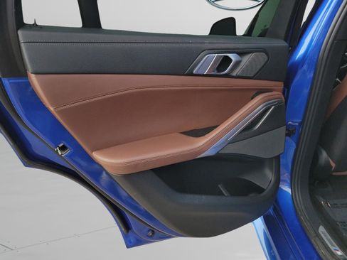 Used 2020 BMW X6 M50i image 29