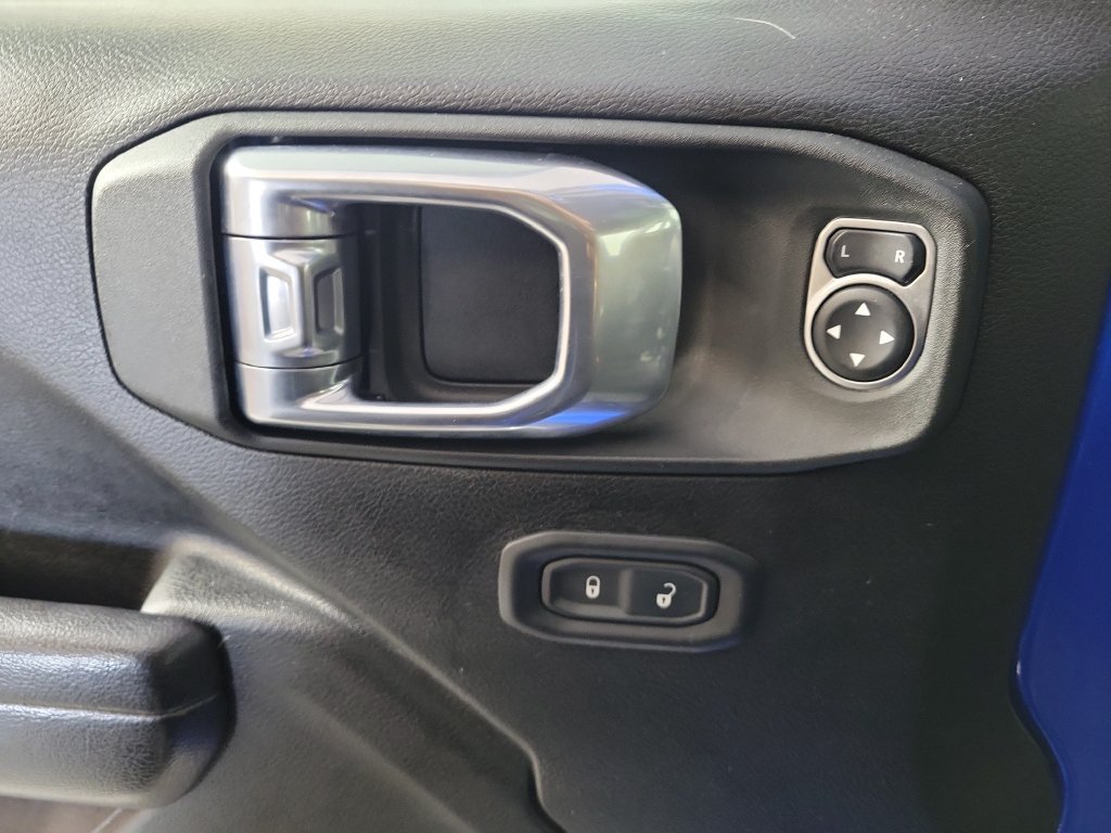 Used 2021 Jeep Wrangler Unlimited Sport AWD/4WD image 15