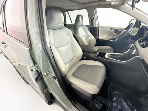 Used 2023 Toyota RAV4 XLE Premium FWD image 28