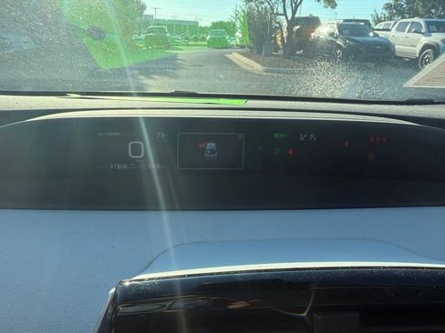Used 2021 Toyota Prius Prime LE FWD image 17