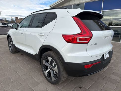 New 2026 Volvo XC40 B5 Plus w/ Protection Package Premier AWD/4WD image 5