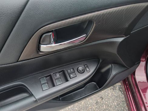 Used 2017 Honda Accord Sport image 17