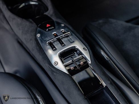 Used 2023 Ferrari 296 GTB RWD image 16