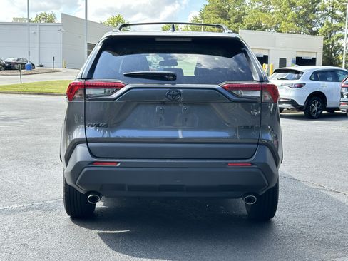Used 2023 Toyota RAV4 XLE w/ Convenience Package FWD image 12
