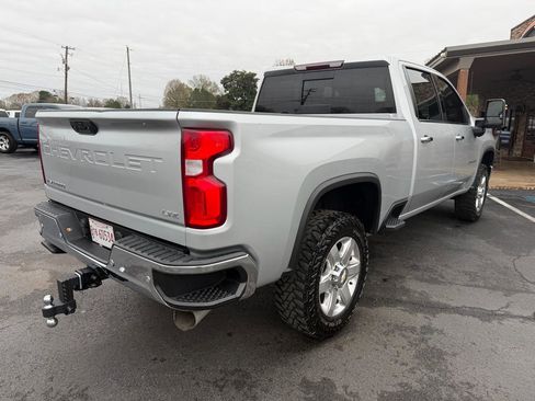 Used 2022 Chevrolet Silverado 2500 LTZ w/ LTZ Plus Package AWD/4WD image 8