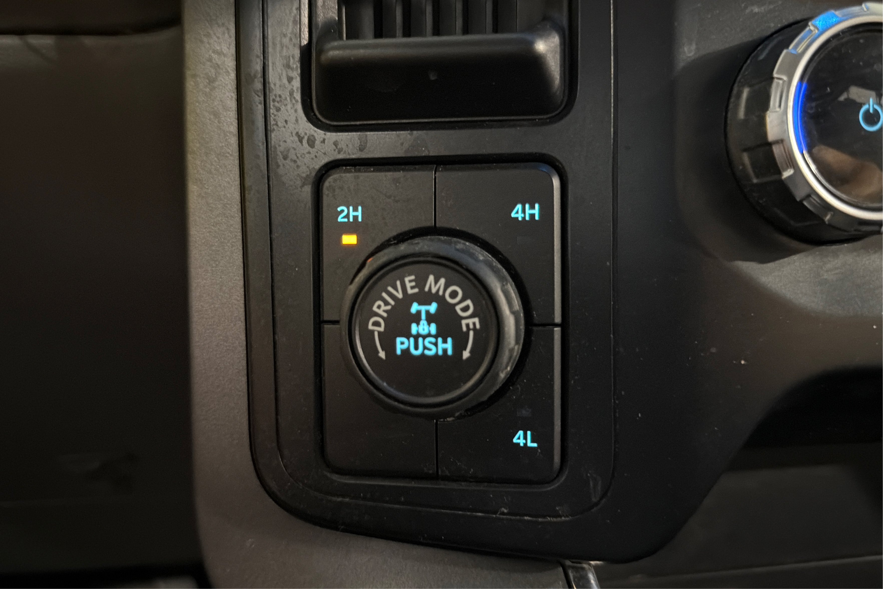 Used 2022 Ford F150 XLT w/ Equipment Group 301A Mid AWD/4WD image 33