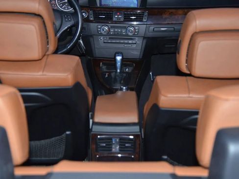 Used 2013 BMW 328i Convertible image 37