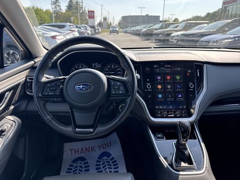 Used 2025 Subaru Outback Onyx Edition AWD/4WD image 2