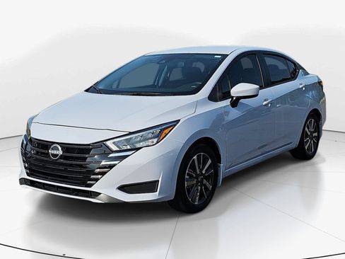 Used 2025 Nissan Versa SV w/ Trunk Package FWD image 8