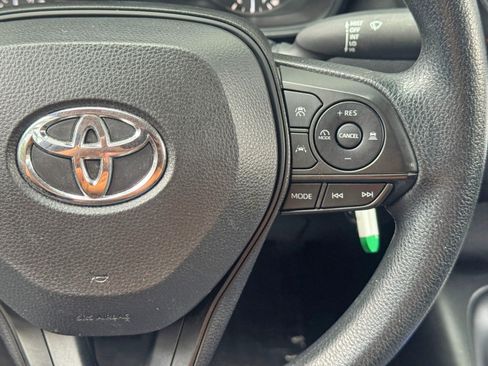 Used 2023 Toyota Corolla LE FWD image 19