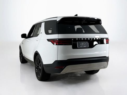 Used 2025 Land Rover Discovery S AWD/4WD image 3