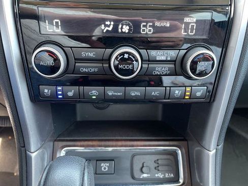 Used 2020 Subaru Ascent Touring w/ Popular Package #2A AWD/4WD image 23