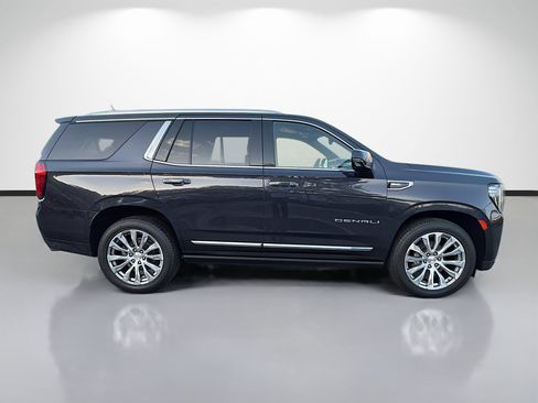 Used 2023 GMC Yukon Denali AWD/4WD image 6