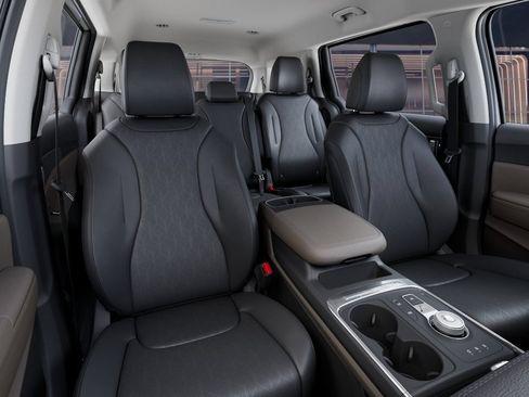 New 2026 Kia Carnival LXS FWD image 15