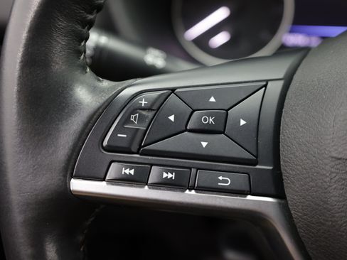 Used 2021 Nissan Sentra SV FWD image 23