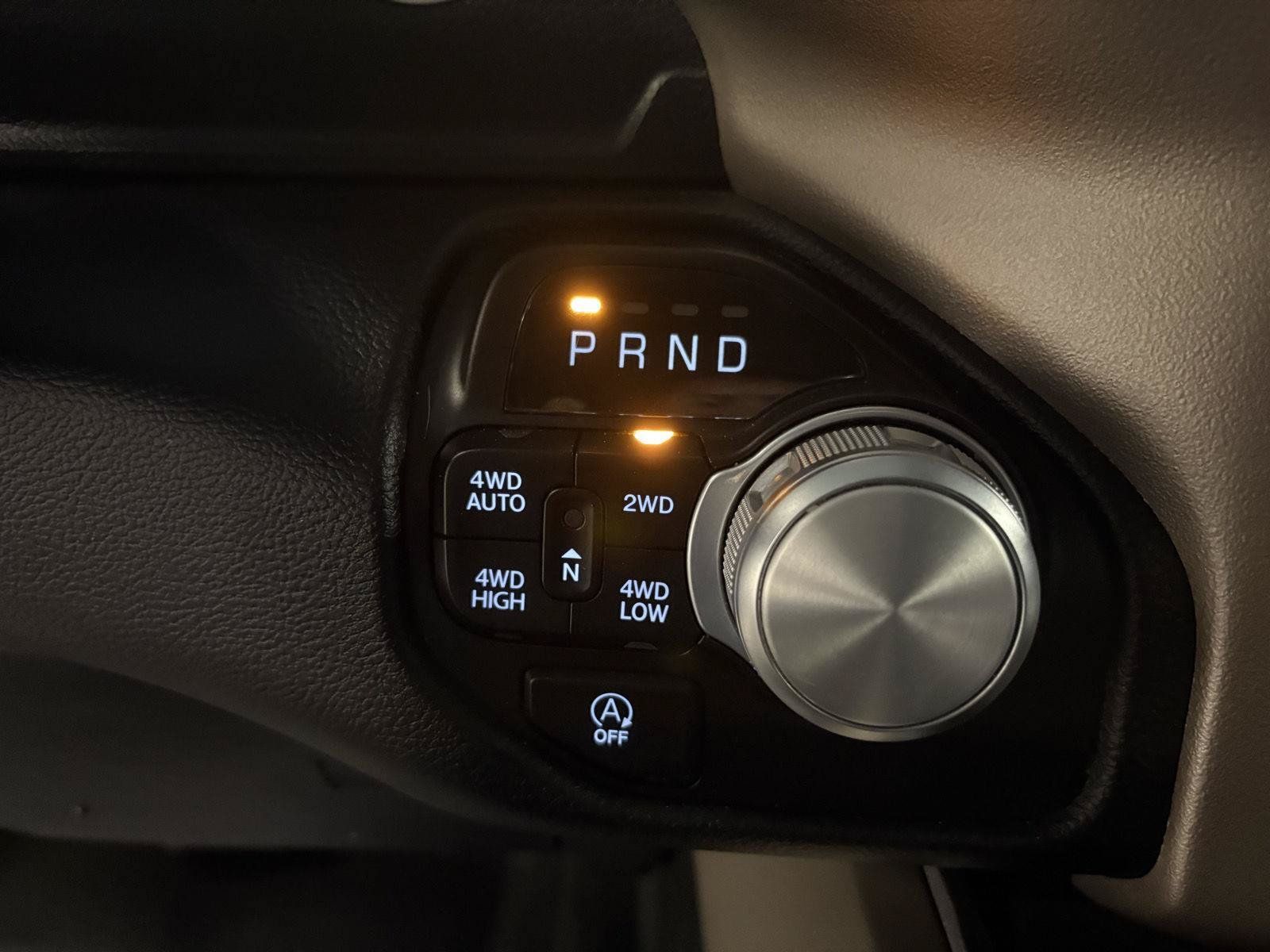 Used 2022 RAM 1500 Laramie AWD/4WD image 17