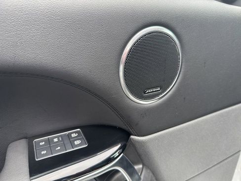 Used 2022 Land Rover Range Rover Sport HSE Silver Edition image 10