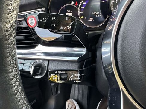 Used 2018 Porsche Panamera 4 image 28