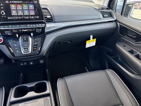 New 2026 Honda Odyssey Elite image 14