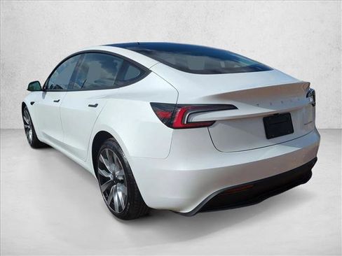 Used 2025 Tesla Model 3 Long Range image 8